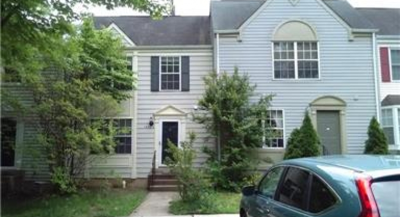 Townhouse for sale in Centreville